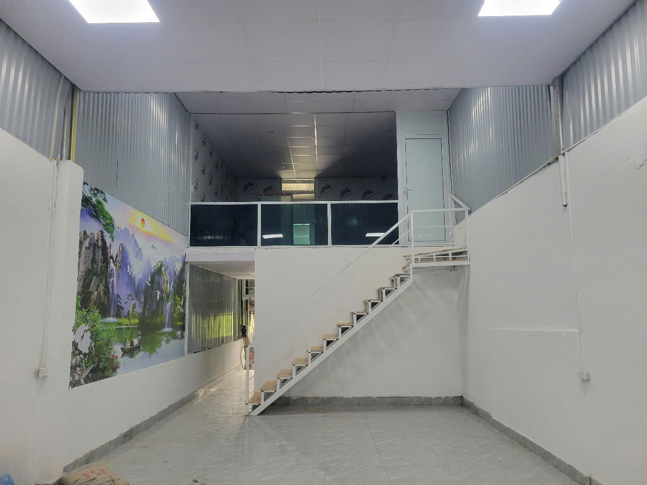 Cho thuê Mặt Bở Sông Phú Đô VP c.ty, KD on, KD sạch, Kho 110m2 x 2 tầng, 15 triệu - Ảnh 1